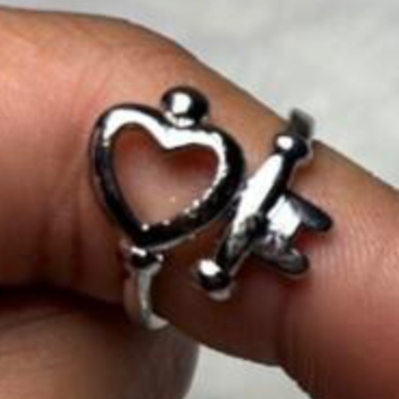 Silver Tone Key to my Heart Ring - Picture 2 of 6